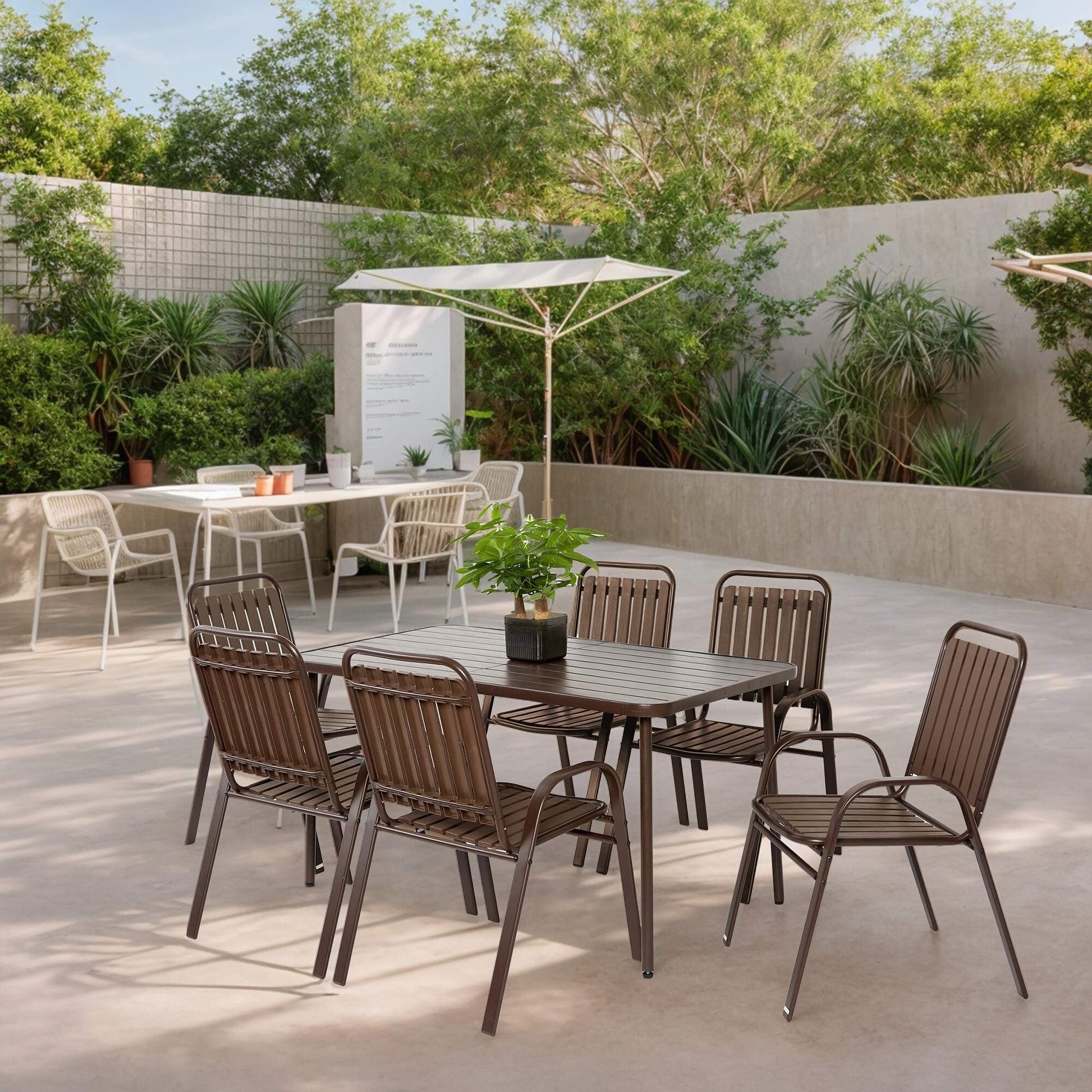 Ensemble de salle à manger de patio en osier 7 pièces avec chaises pivotantes rembourrées